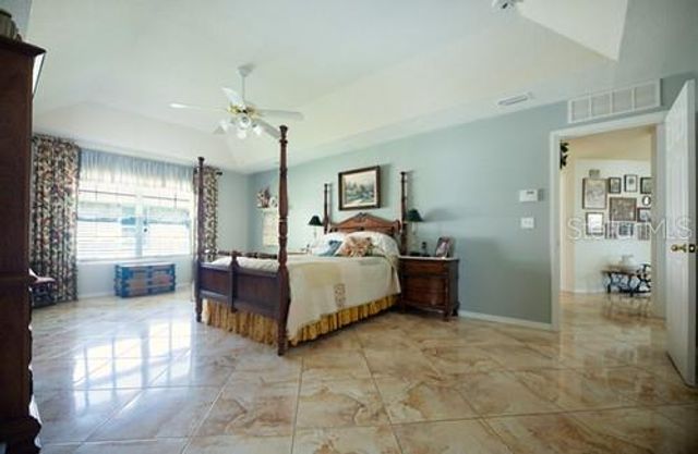 25 KARAS TRAIL, Palm Coast, FL 32164