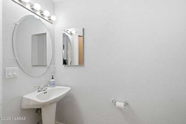 8602 E Placita Pueblo Bonito, Tucson, AZ 85710