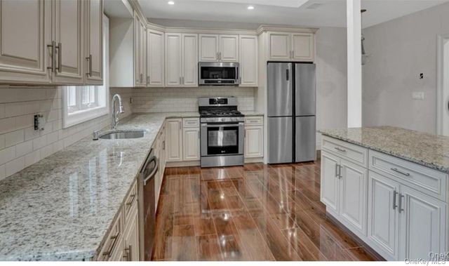 9 Linda Lane 101, Pearl River, NY 10965