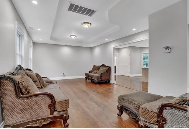 9 Linda Lane 101, Pearl River, NY 10965