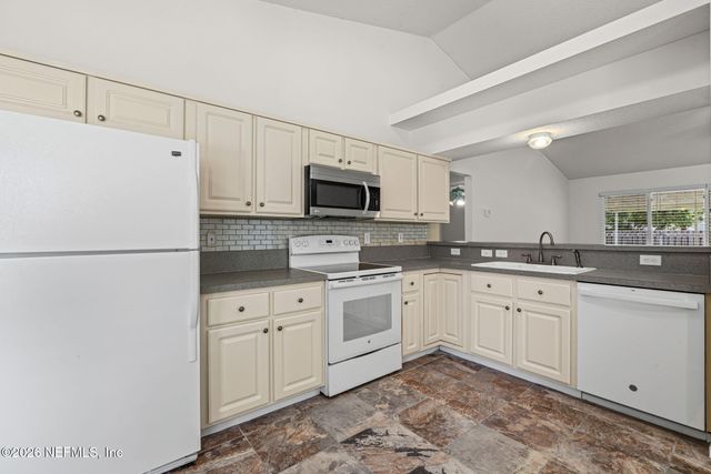 3275 SEXTON Drive, Green Cove Springs, FL 32043