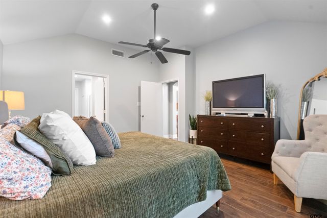6981 Ranch Hill Dr, Flint, TX 75762