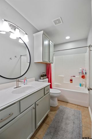 6981 Ranch Hill Dr, Flint, TX 75762