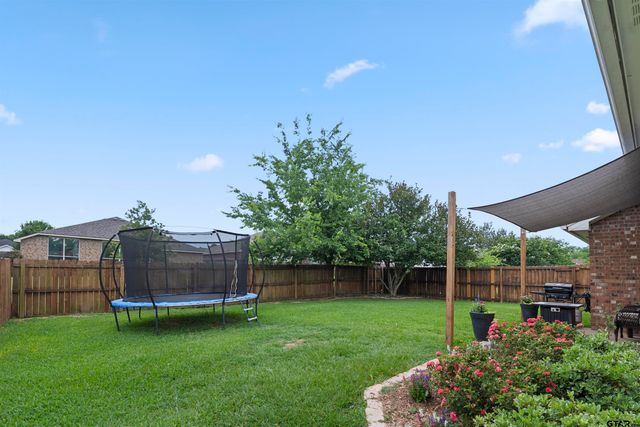 6981 Ranch Hill Dr, Flint, TX 75762