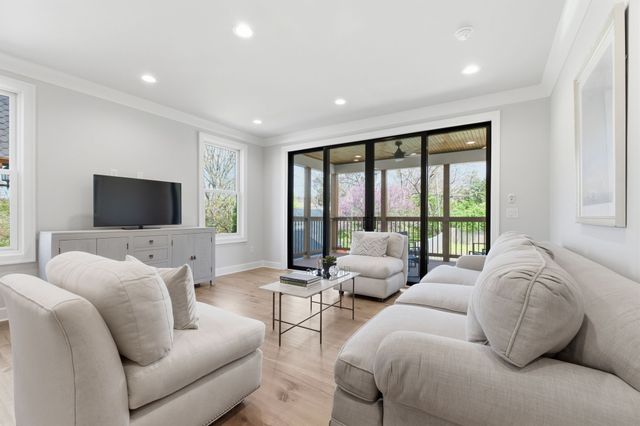 2704 Westwood Ave, Nashville, TN 37212