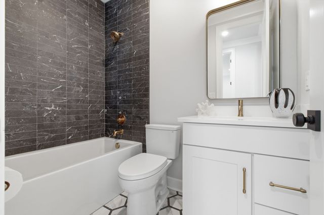 2704 Westwood Ave, Nashville, TN 37212