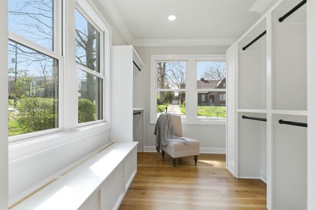 2704 Westwood Ave, Nashville, TN 37212