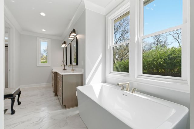 2704 Westwood Ave, Nashville, TN 37212