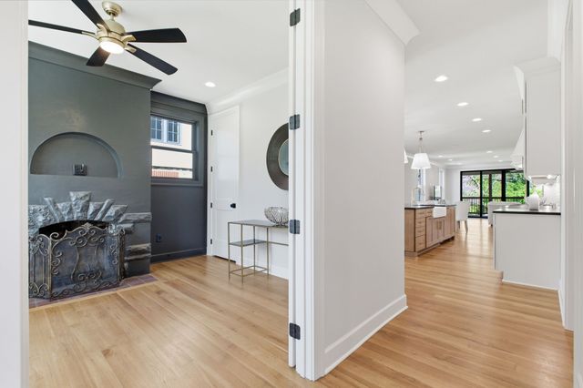 2704 Westwood Ave, Nashville, TN 37212