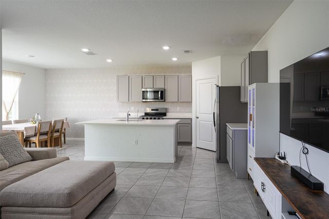 35606 KINSEY POINT, Zephyrhills, FL 33541