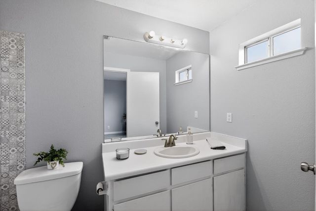 1829 8th Ave, Olivehurst, CA 95961