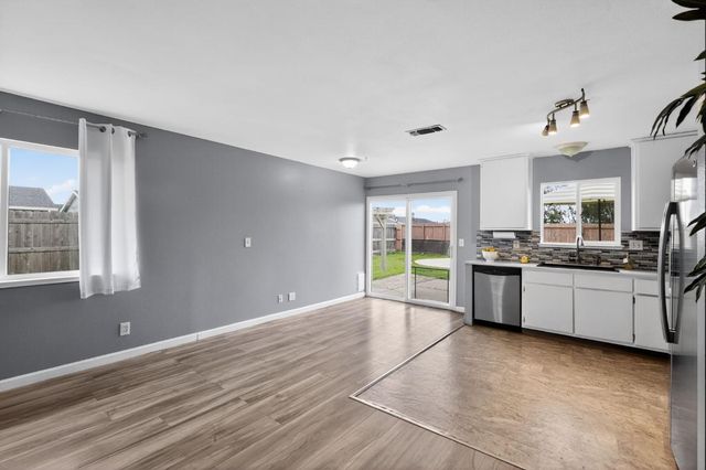 1829 8th Ave, Olivehurst, CA 95961