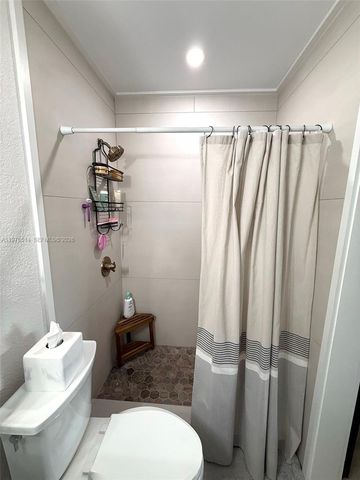 6545 SW 27th St, Miami, FL 33155