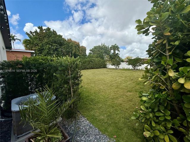 6545 SW 27th St, Miami, FL 33155