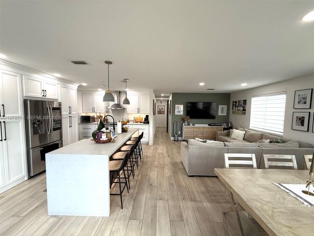 6545 SW 27th St, Miami, FL 33155