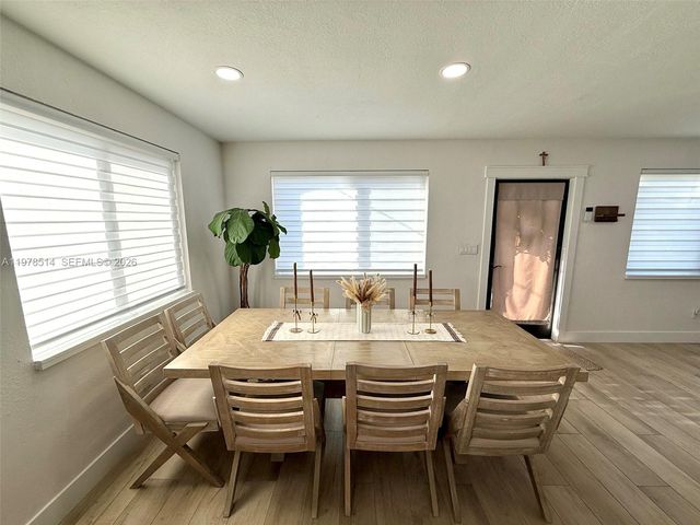 6545 SW 27th St, Miami, FL 33155