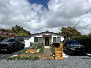 6545 SW 27th St, Miami, FL 33155