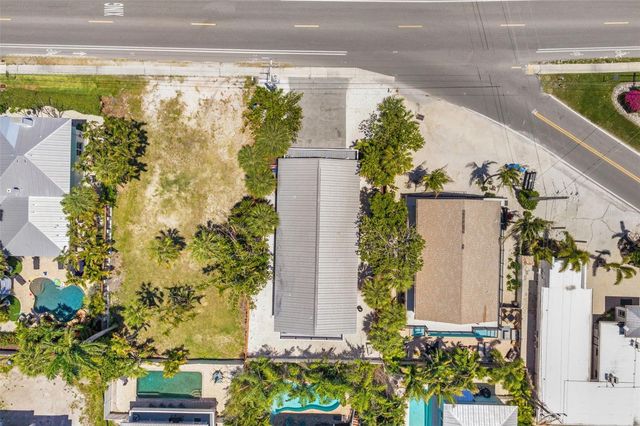 8106 GULF DRIVE, Holmes Beach, FL 34217