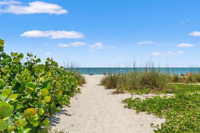 8106 GULF DRIVE, Holmes Beach, FL 34217