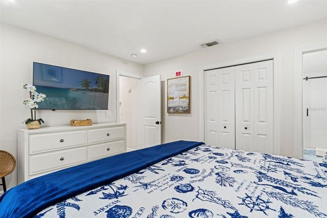 8106 GULF DRIVE, Holmes Beach, FL 34217