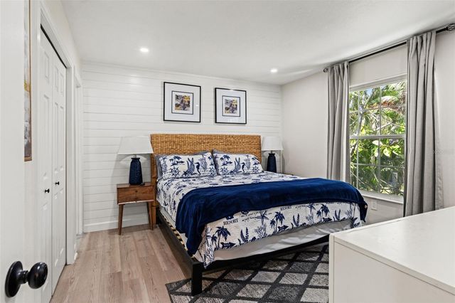 8106 GULF DRIVE, Holmes Beach, FL 34217
