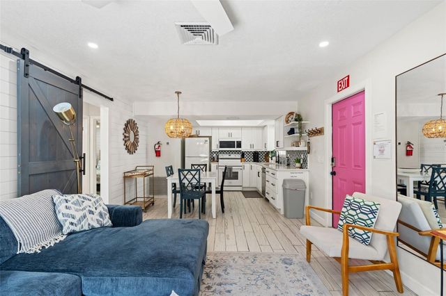 8106 GULF DRIVE, Holmes Beach, FL 34217