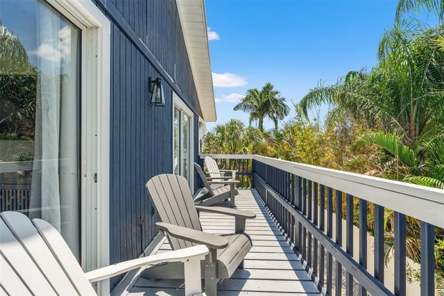 8106 GULF DRIVE, Holmes Beach, FL 34217