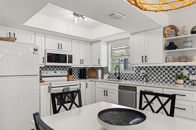 8106 GULF DRIVE, Holmes Beach, FL 34217