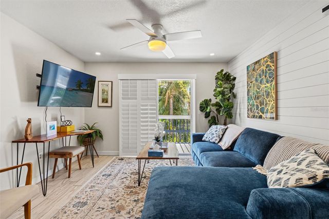 8106 GULF DRIVE, Holmes Beach, FL 34217