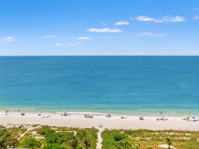 8106 GULF DRIVE, Holmes Beach, FL 34217