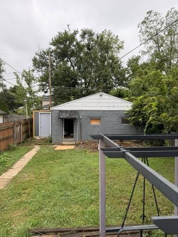 1276 Minnesota Avenue, Columbus, OH 43211