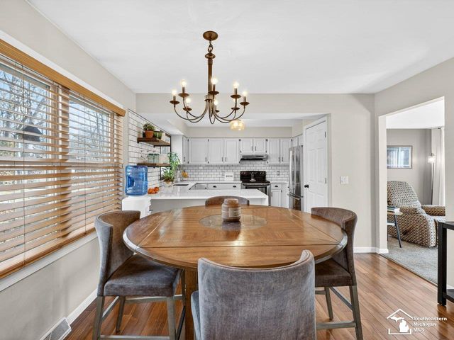 1944 Stoneybrook Lane, Temperance, MI 48182