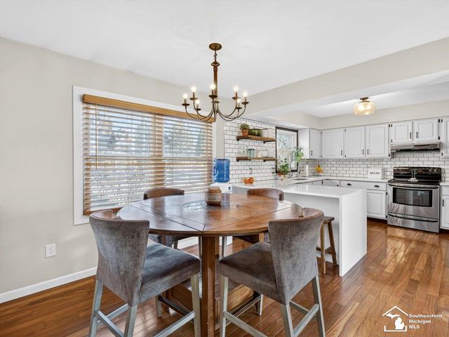 1944 Stoneybrook Lane, Temperance, MI 48182