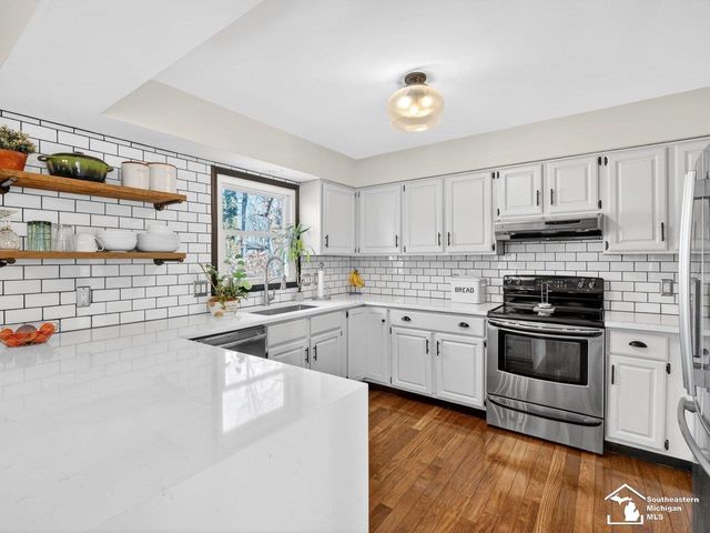 1944 Stoneybrook Lane, Temperance, MI 48182