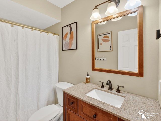 1944 Stoneybrook Lane, Temperance, MI 48182