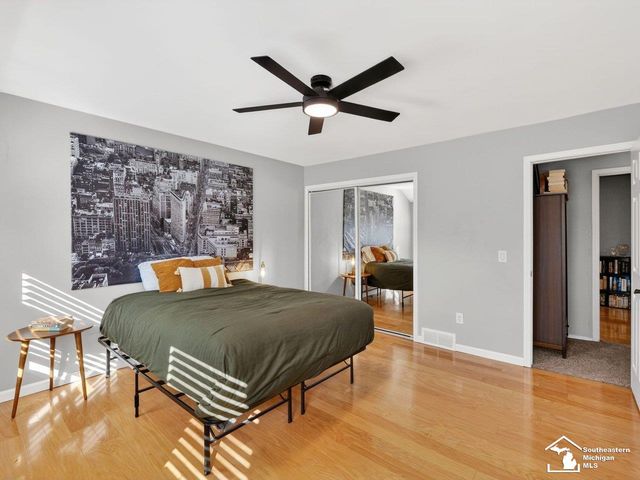 1944 Stoneybrook Lane, Temperance, MI 48182