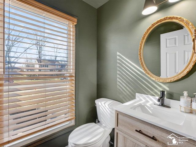 1944 Stoneybrook Lane, Temperance, MI 48182