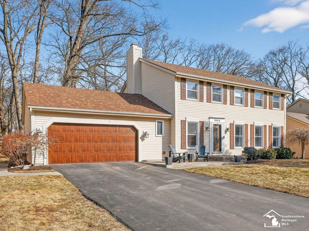 1944 Stoneybrook Lane, Temperance, MI 48182