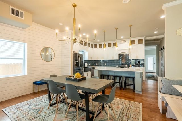 3209 Ursuline Street, Galveston, TX 77550