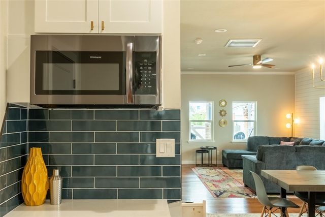 3209 Ursuline Street, Galveston, TX 77550