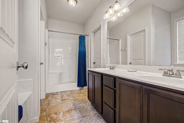 5 Timbernotch Court, Taylors, SC 29687