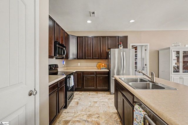 5 Timbernotch Court, Taylors, SC 29687