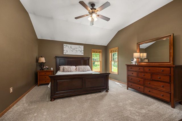309 Woodlands COURT, Hartland, WI 53029