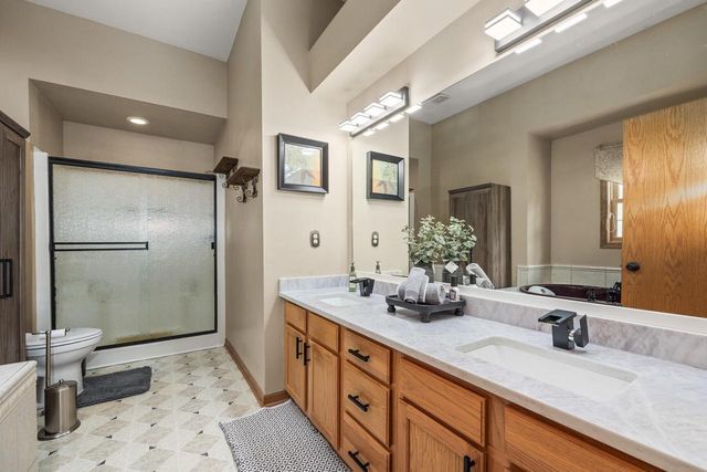 309 Woodlands COURT, Hartland, WI 53029
