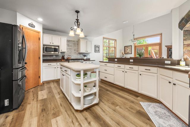 309 Woodlands COURT, Hartland, WI 53029