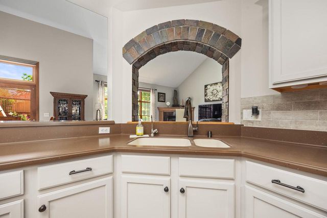 309 Woodlands COURT, Hartland, WI 53029