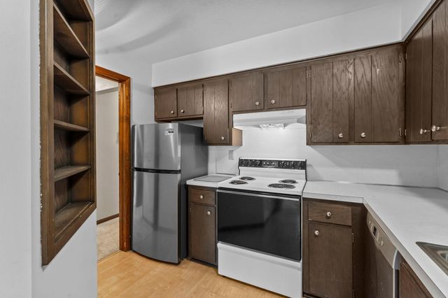 2200 Nevada Avenue S 216, Saint Louis Park, MN 55426