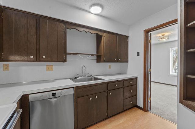 2200 Nevada Avenue S 216, Saint Louis Park, MN 55426