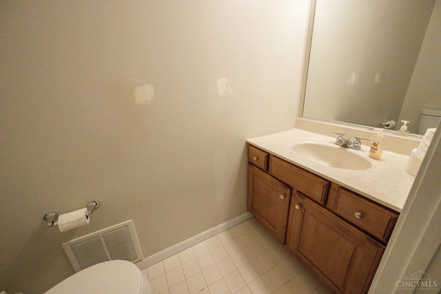 5905 Castlewood Crossing, Miami Twp, OH 45150