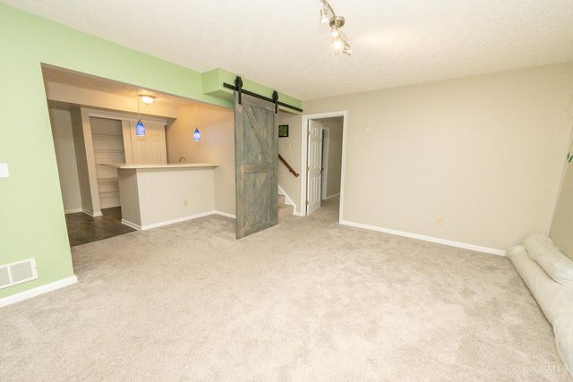 5905 Castlewood Crossing, Miami Twp, OH 45150